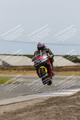media/May-26-2025-Lets Ride (Mon) [[3bf1de1d65]]/B Group/1220pm (Wheelie Bump)/